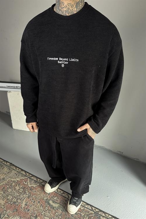 Freedom Beyond Oversize Sweatshirt
