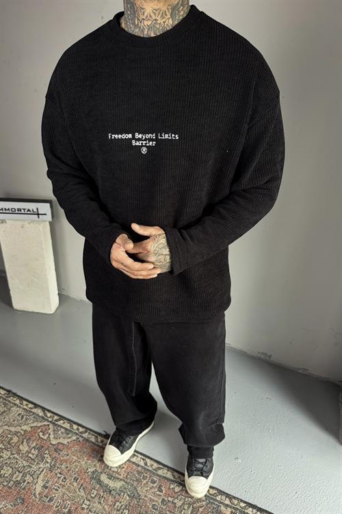 Freedom Beyond Oversize Sweatshirt