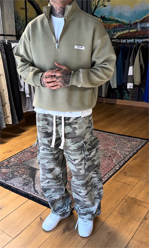 Green Oversize Zip Sweatshirt