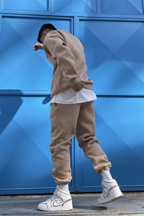 icebeige track suit