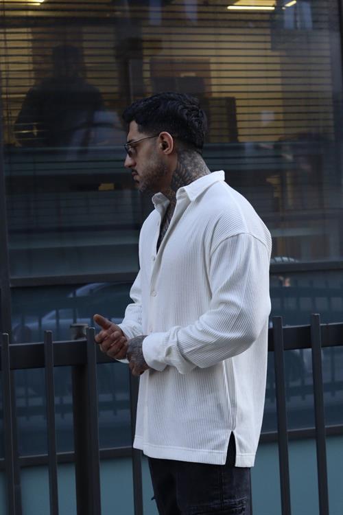 Kırık beyaz oversize fitilli gömlek