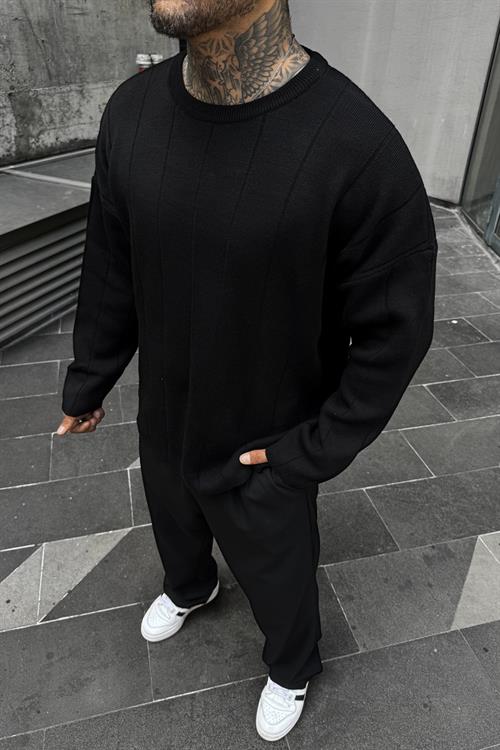 Likralı oversize siyah kazak