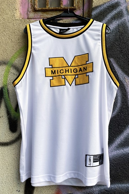 MICHIGAN beyaz nakış işleme bol kalıp atlet