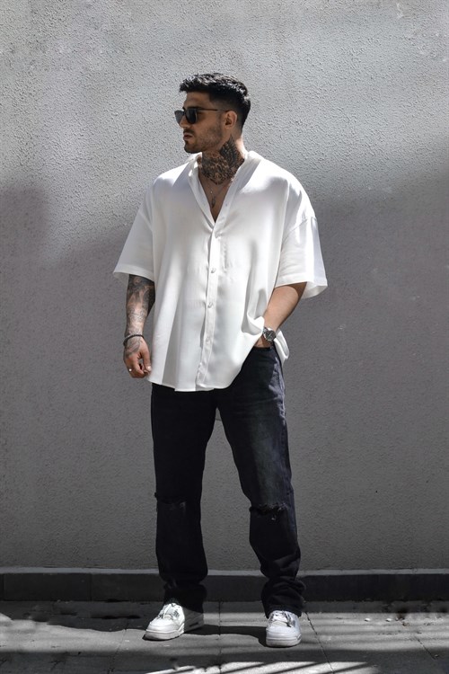 Oversize basic beyaz gömlek