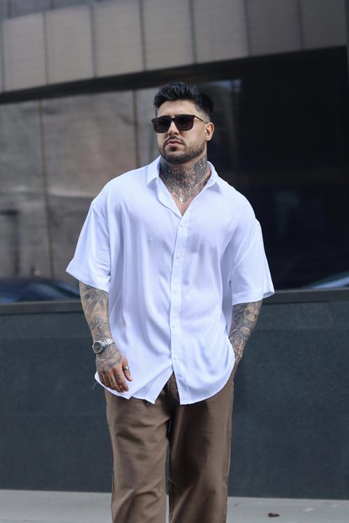 Oversize basic beyaz gömlek