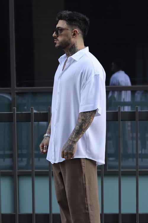 Oversize basic beyaz gömlek