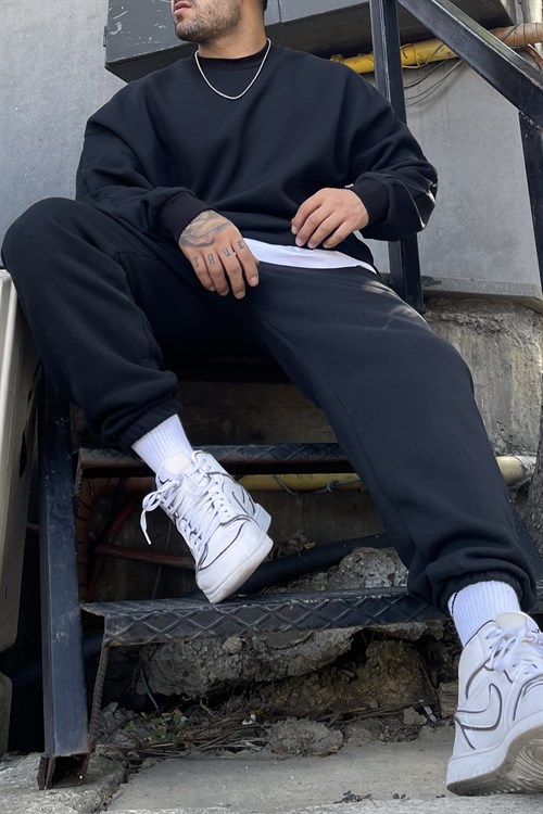 Oversize basic siyah sweatpants
