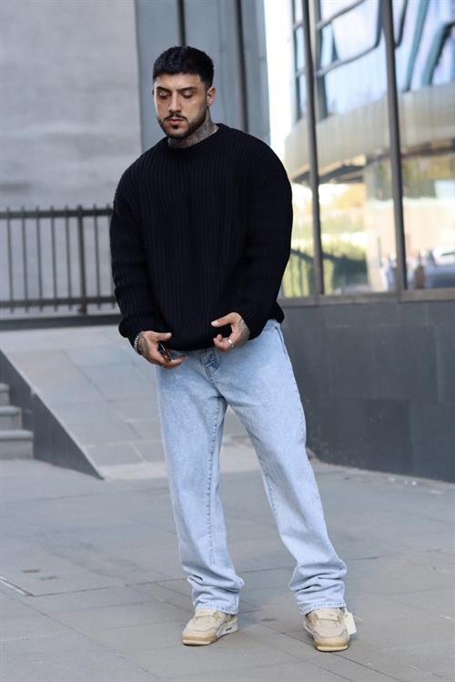 Oversize fitilli siyah kazak