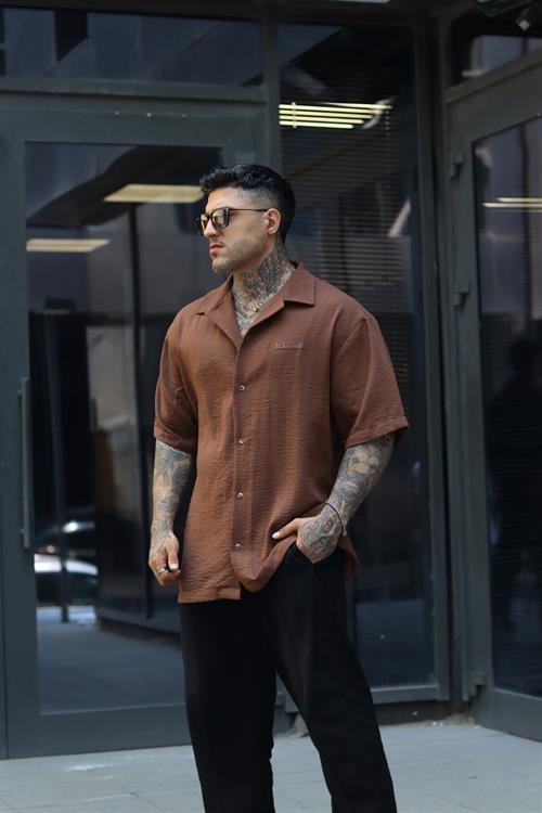 Oversize kabartma baskılı gömlek