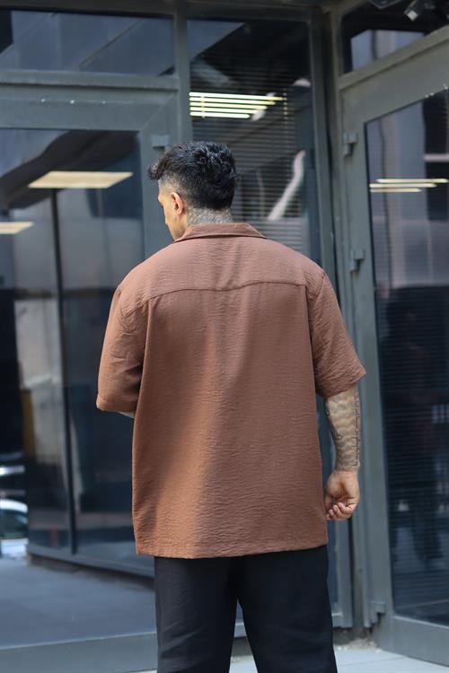 Oversize kabartma baskılı gömlek