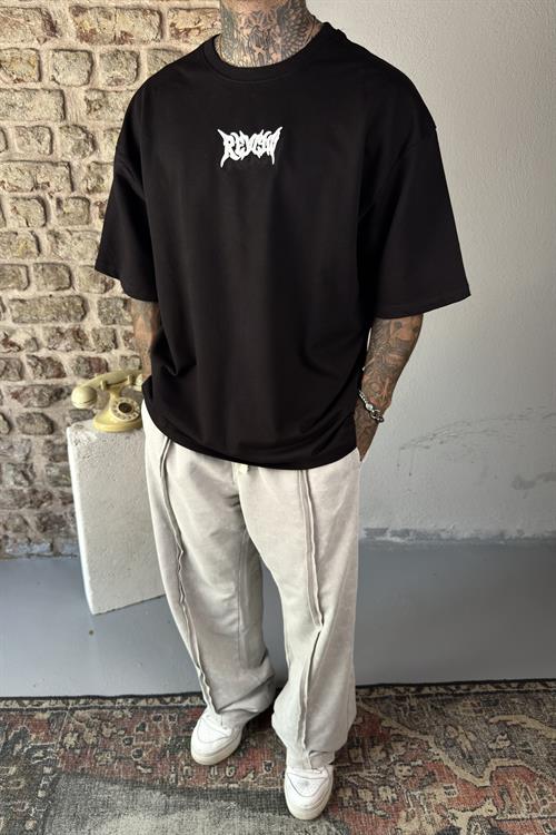 Oversize nakış detaylı tshirt