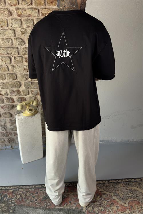 Oversize nakış detaylı tshirt