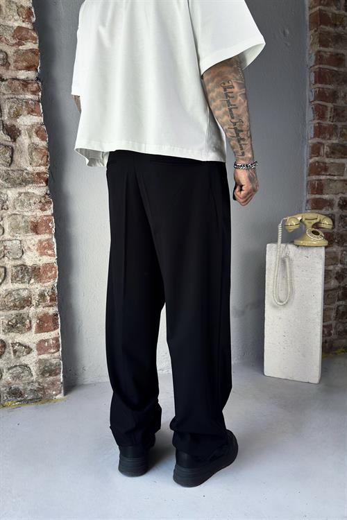 Pileli Siyah Baggy Kumaş Pantolon