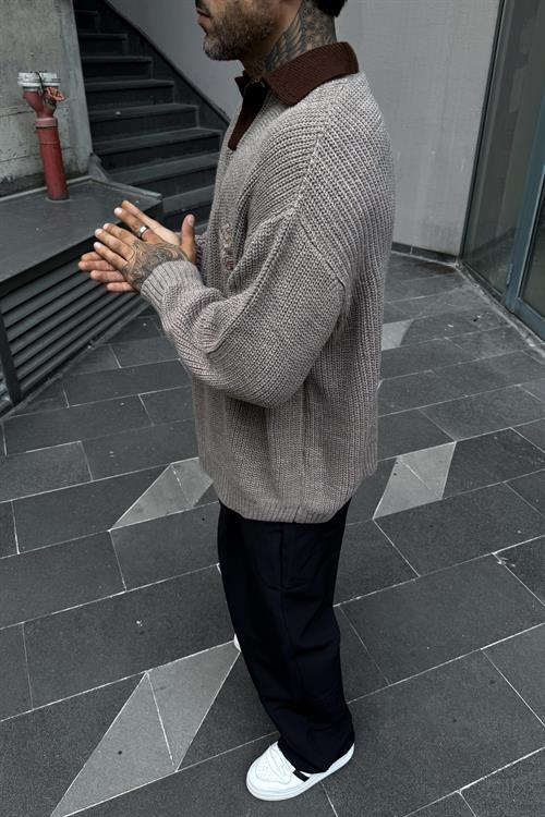 Polo yaka oversize örme kazak