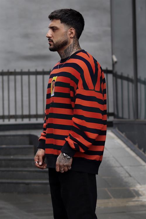 Realistic oversize sweatshirt