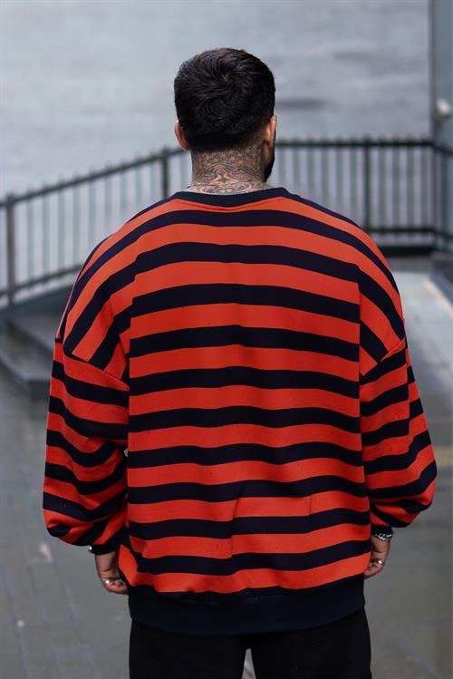 Realistic oversize sweatshirt