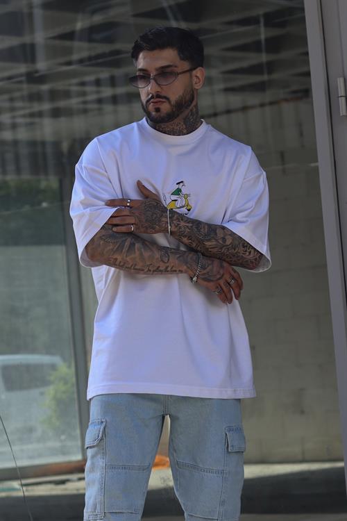 Scootin oversize beyaz tshirt
