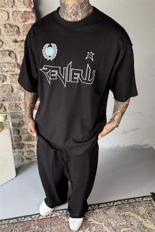 Siyah nakış detaylı tshirt