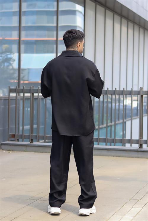 Siyah pileli oversize takım