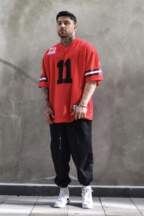 white eleven süper oversize kırımızı forma