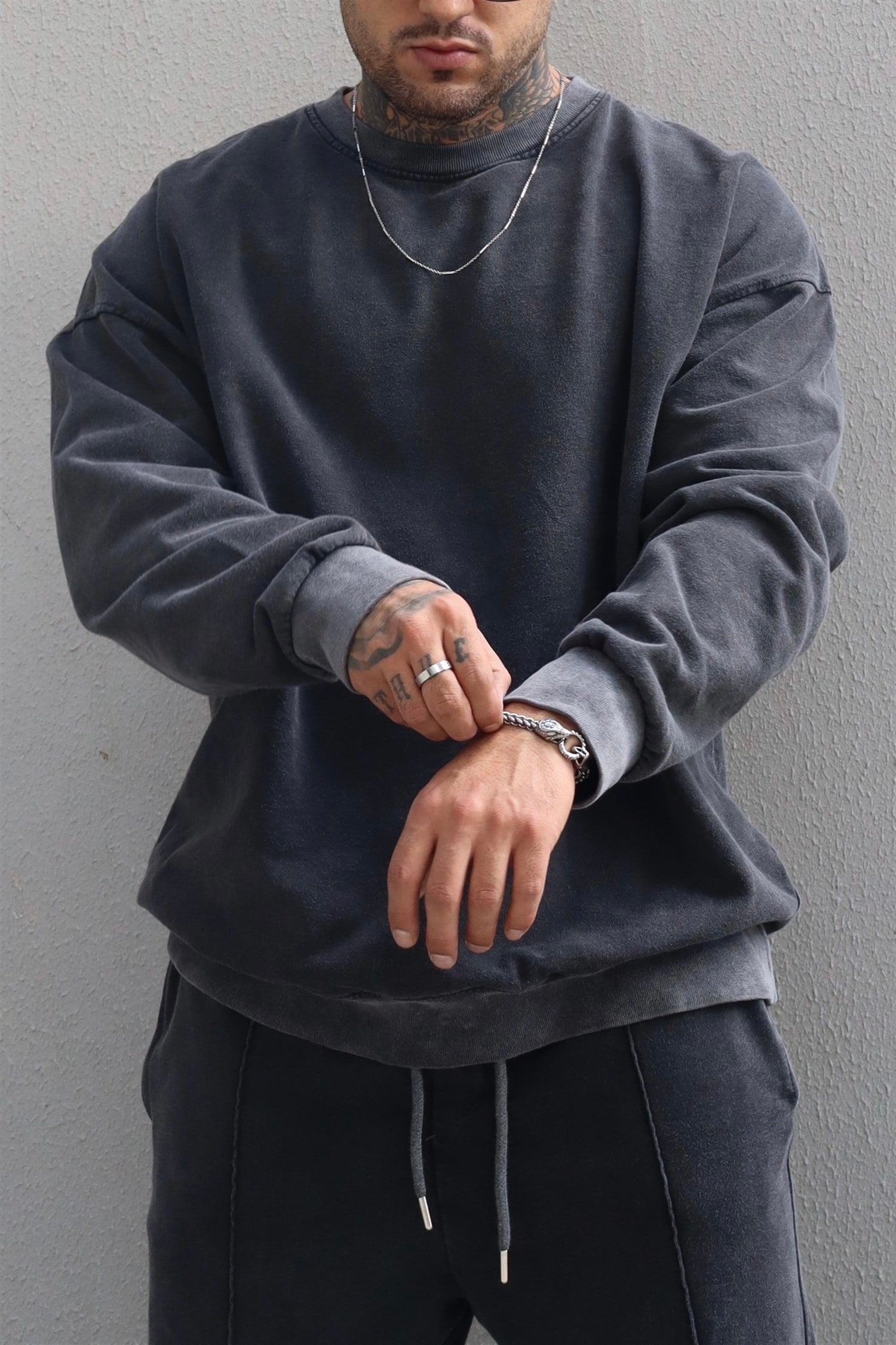 Acid wash oversize sweatshirt