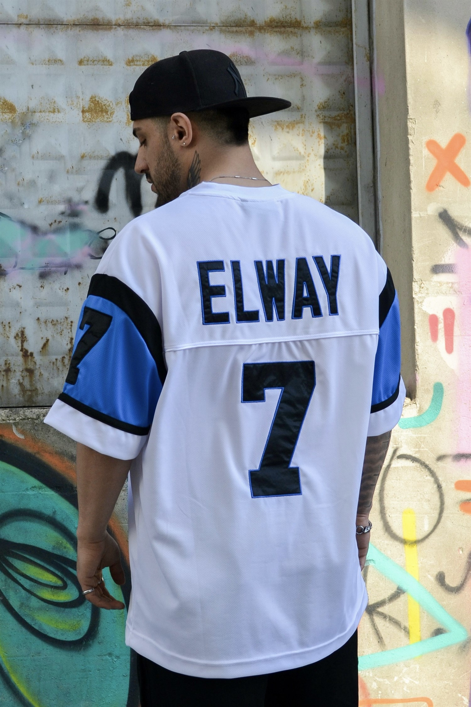 Elway white seven oversize forma