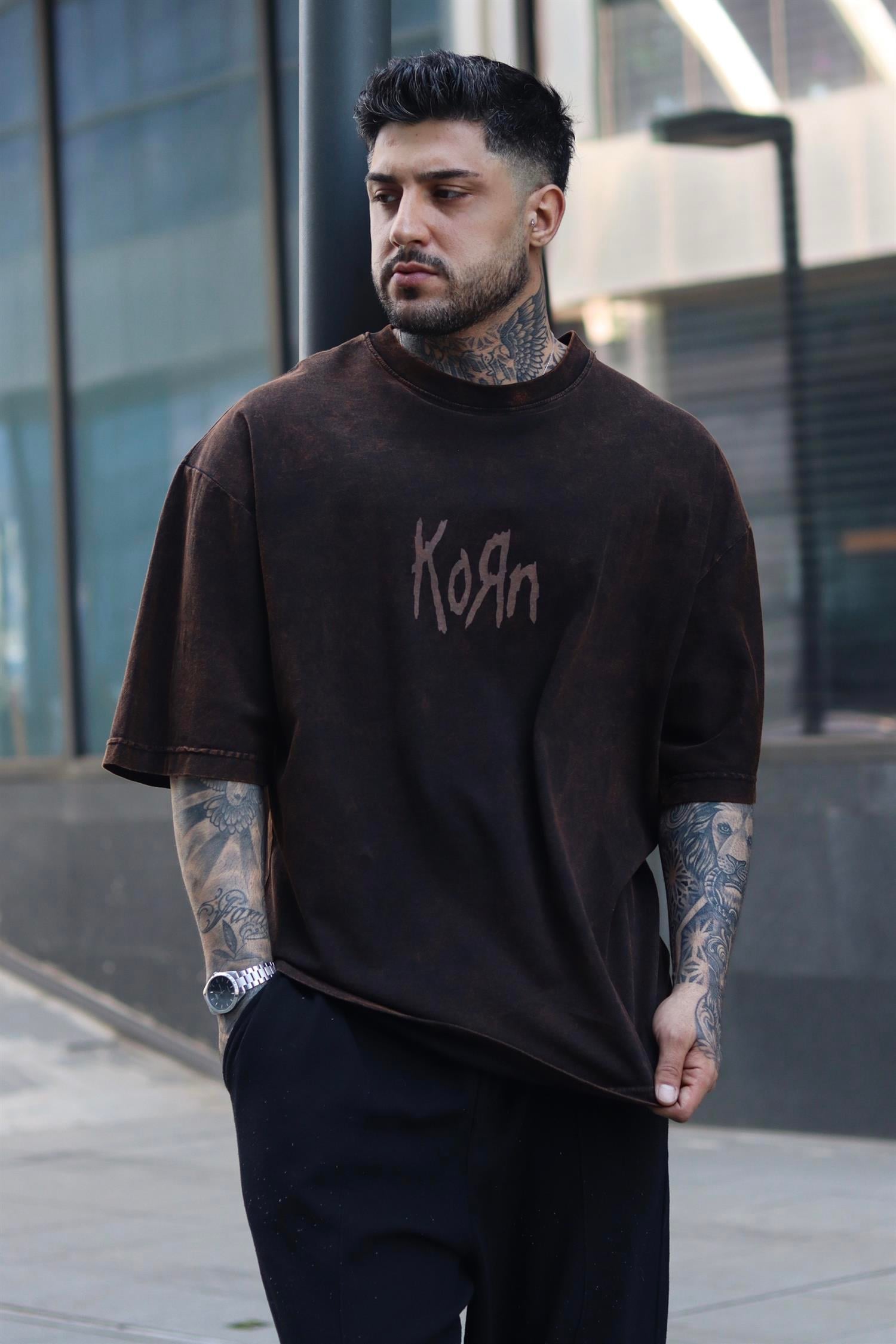 Korn yıkamalı oversize tshirt