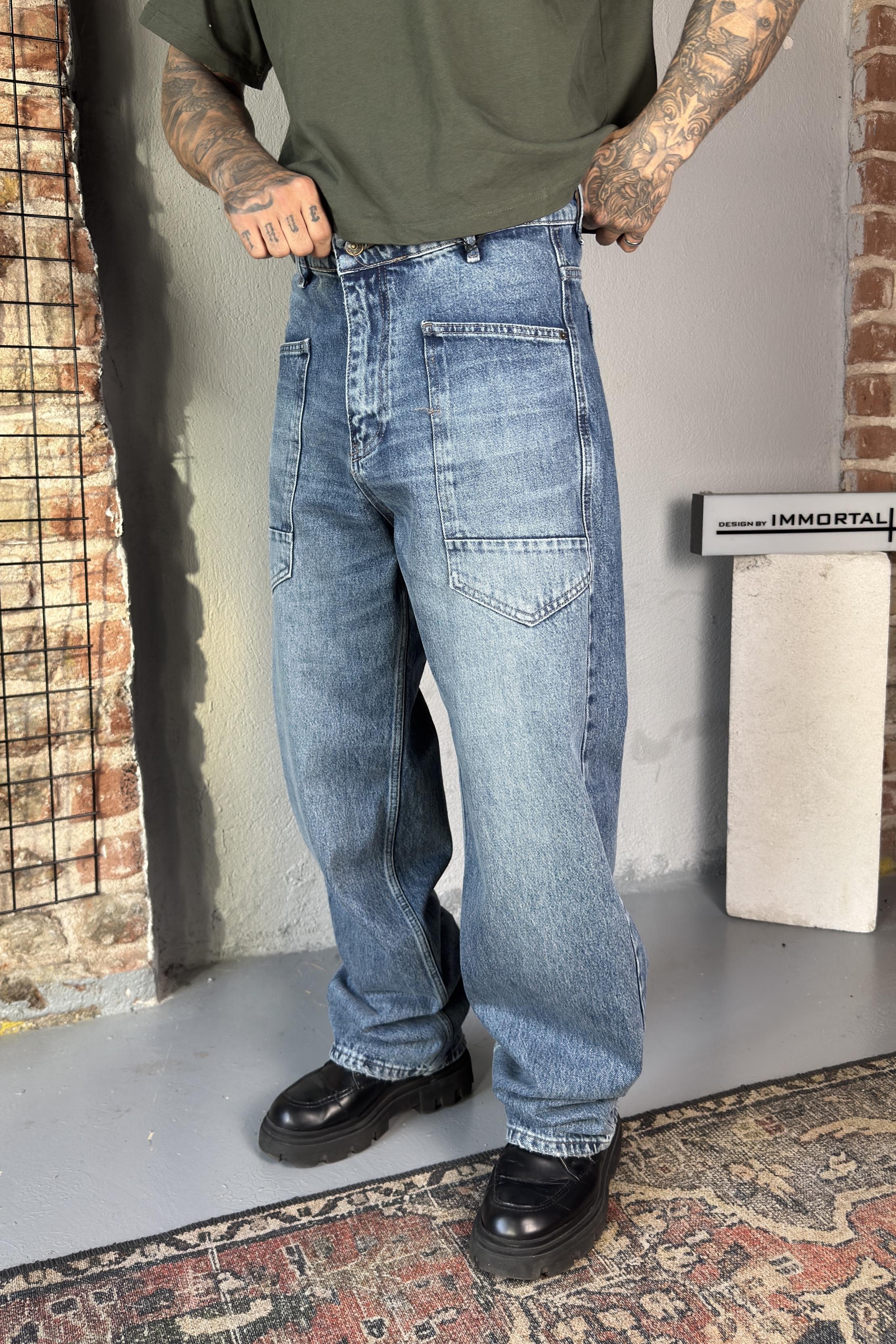 Loose Fit Jean