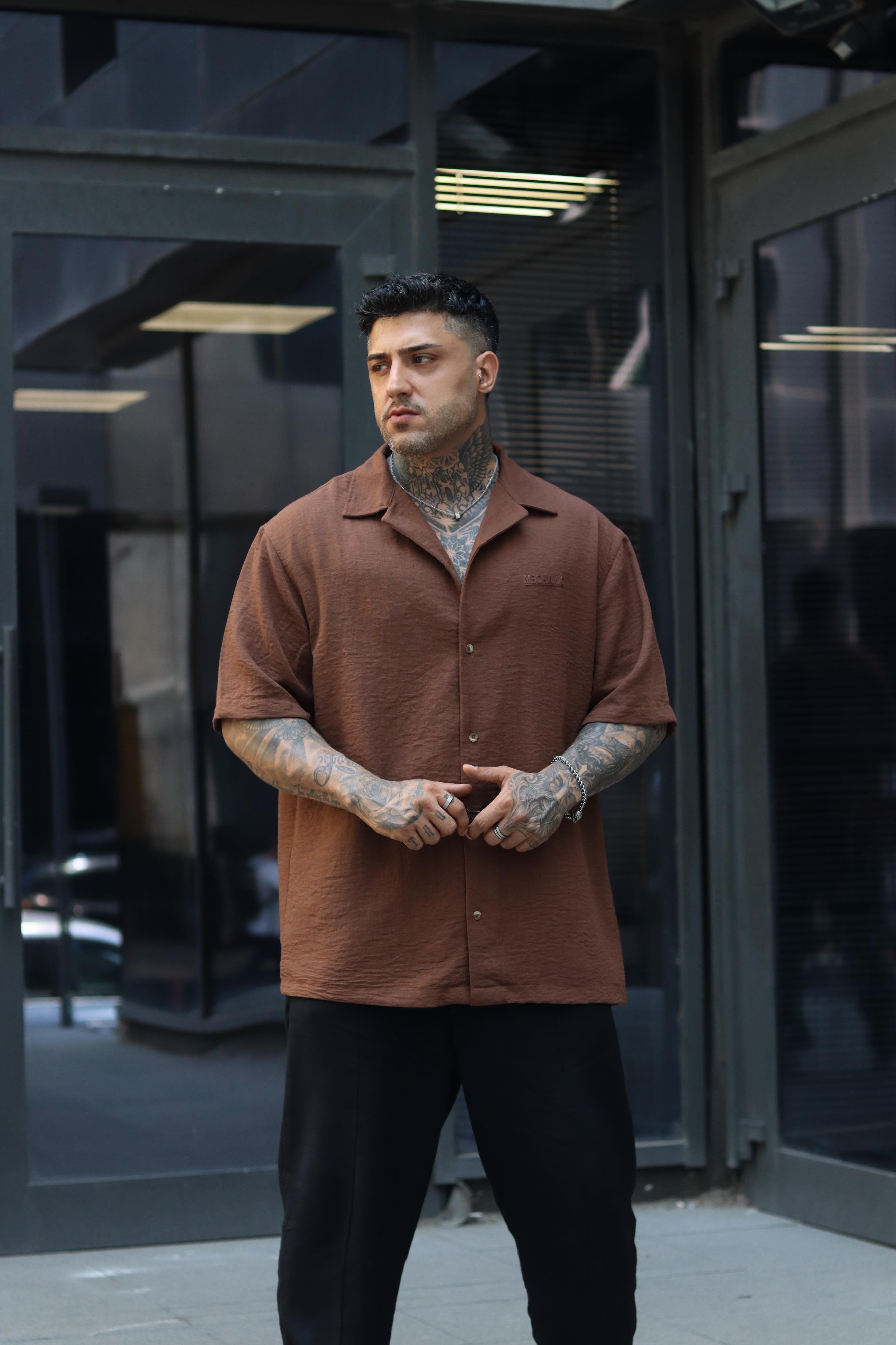 Oversize kabartma baskılı gömlek