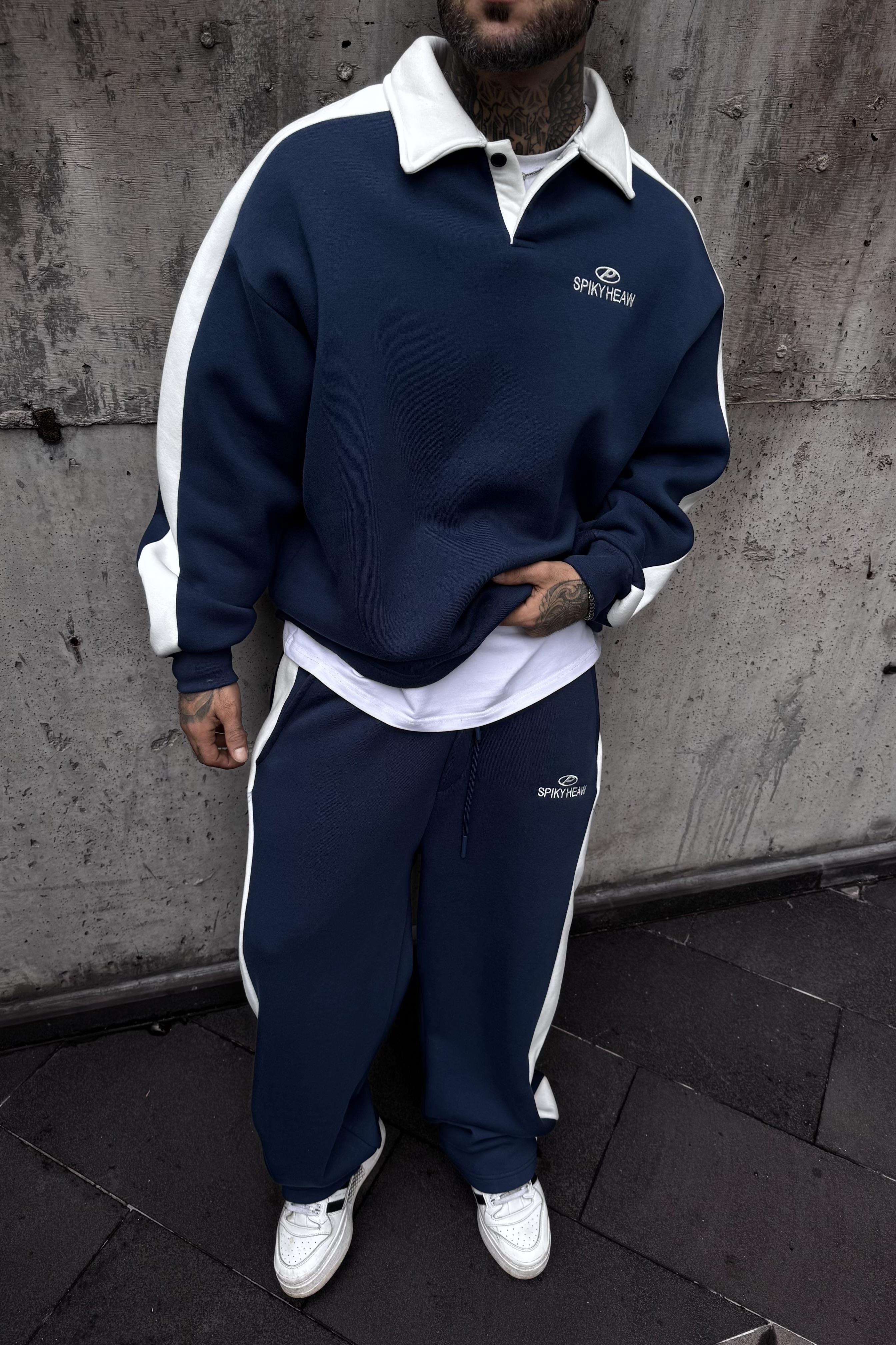 Spikyheaw tracksuit