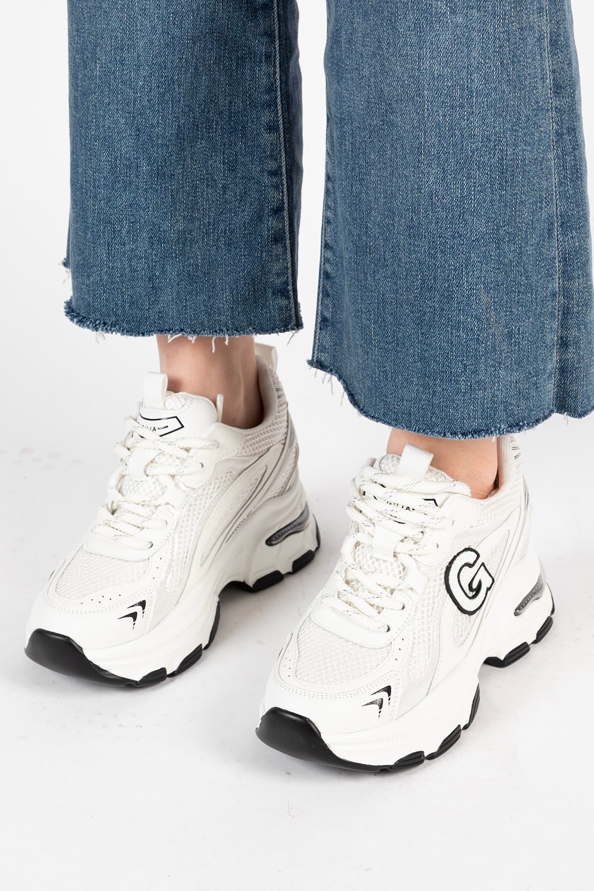 Kadın İthal Sneaker Beyaz Kalın Tabanlı Günlük Spor Ayakkabı