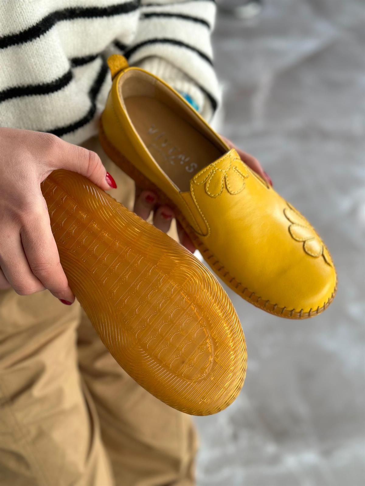 Ortopedik Hakiki Deri Yazlık Anne Ayakkabısı | Sarı