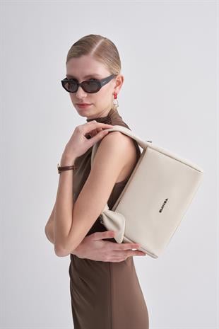 Krem Hakiki Deri Bağlama Detaylı Kadın Kol Çantası