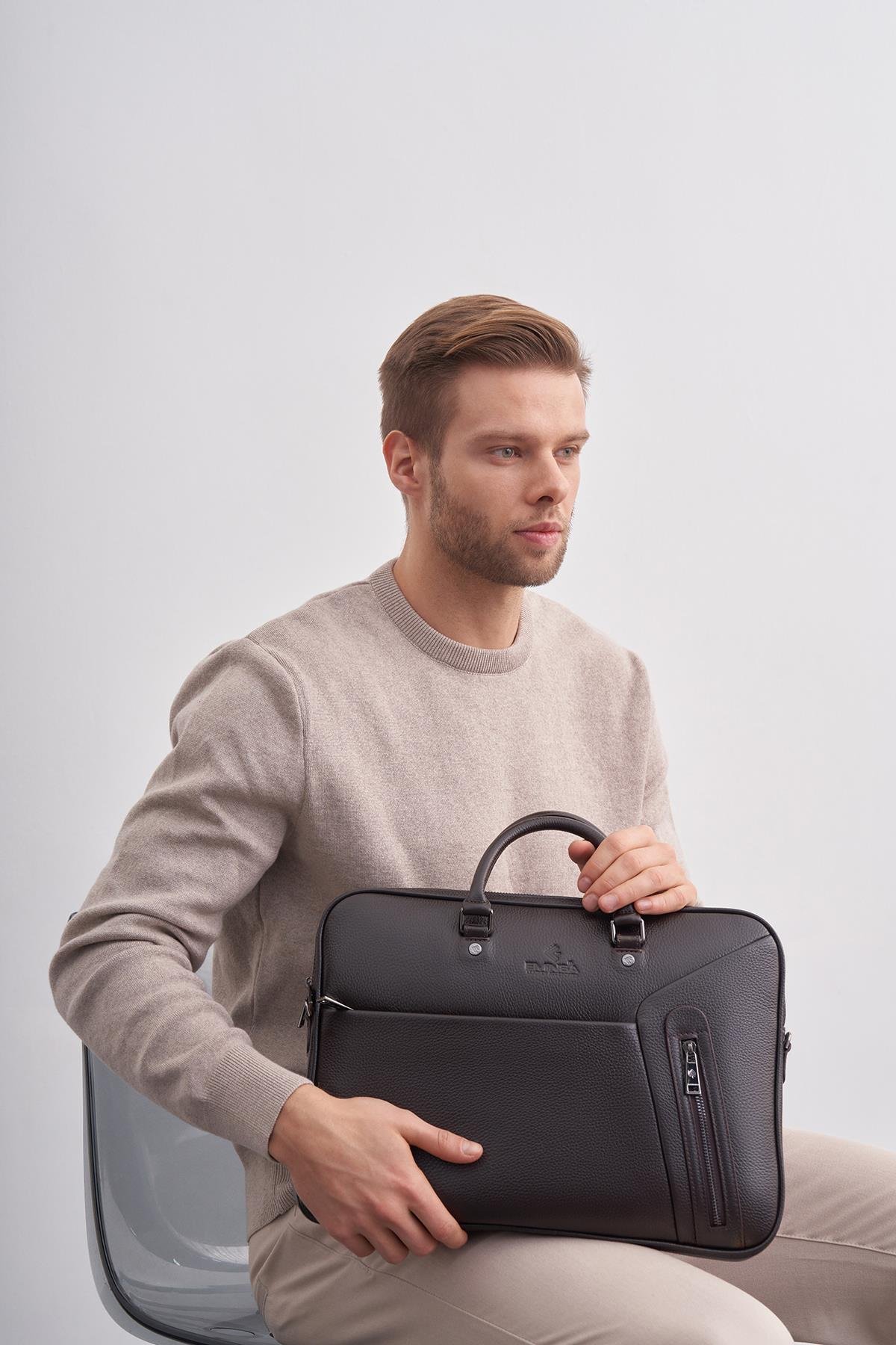 Kahverengi Deri Fermuar Detaylı Evrak Çantası