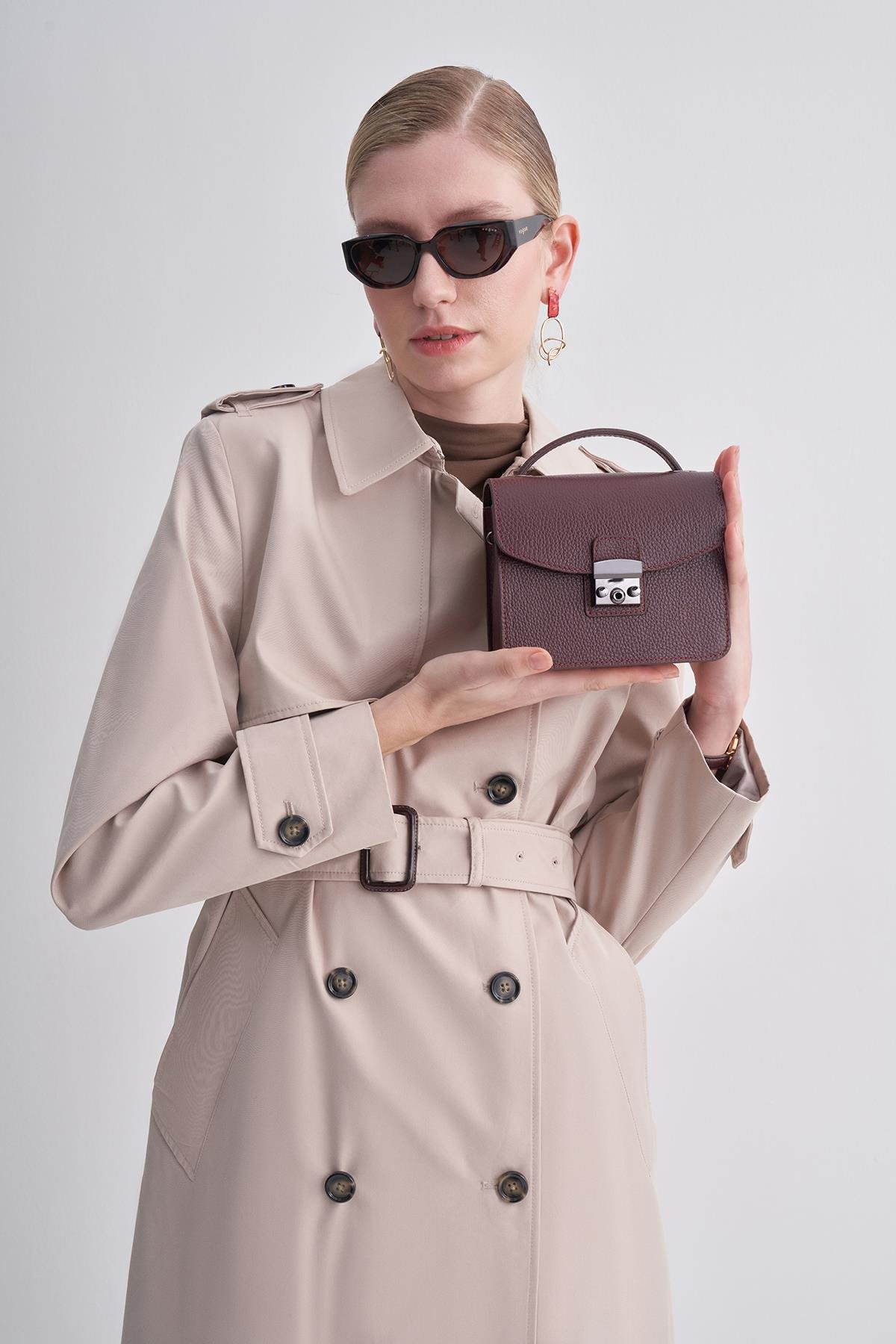 Kadın Bordo Deri Metal Tokalı Zincirili Omuz Çantası