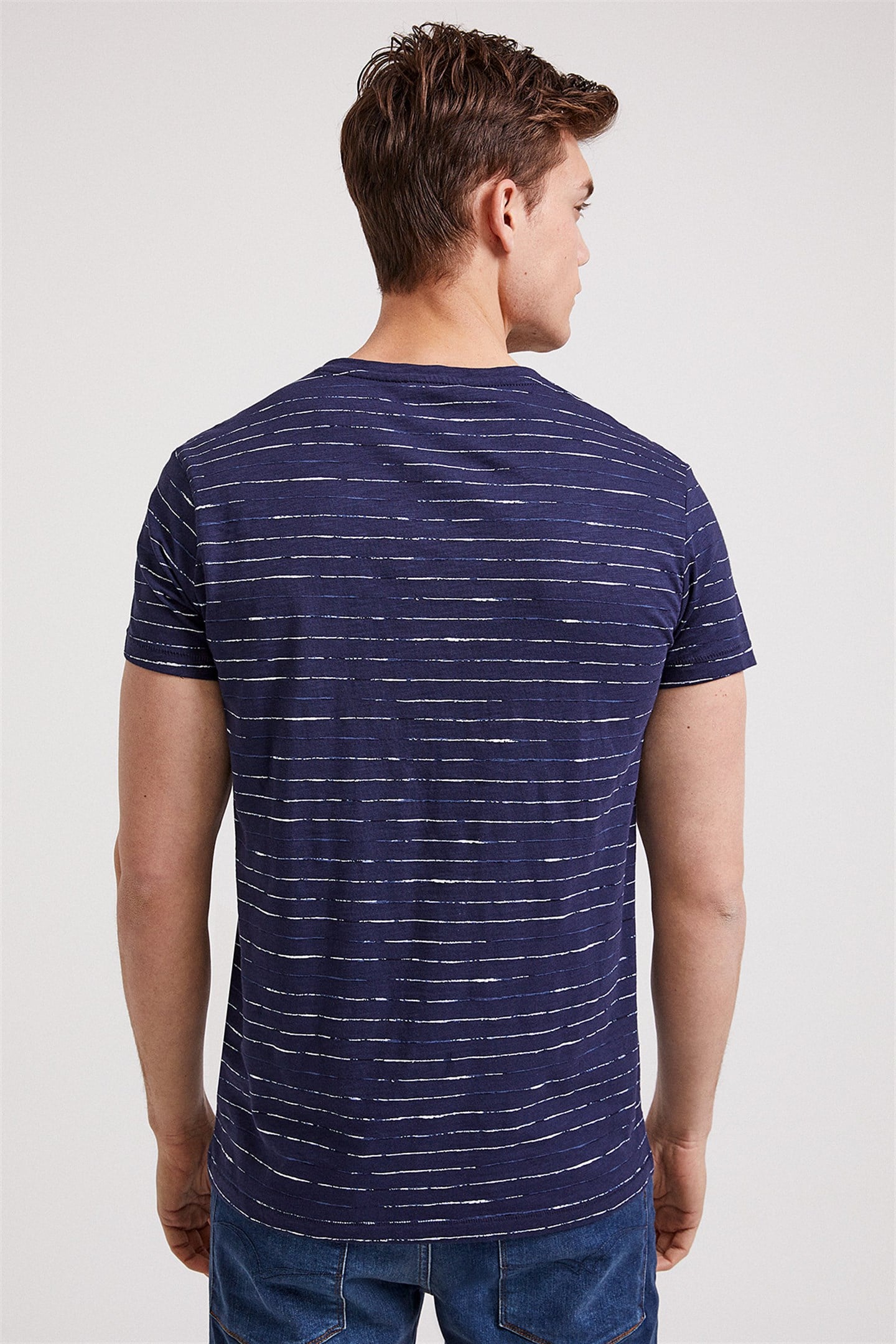 Caley Erkek %100 Pamuk Bisiklet Yaka T-Shirt Lacivert Çizgili