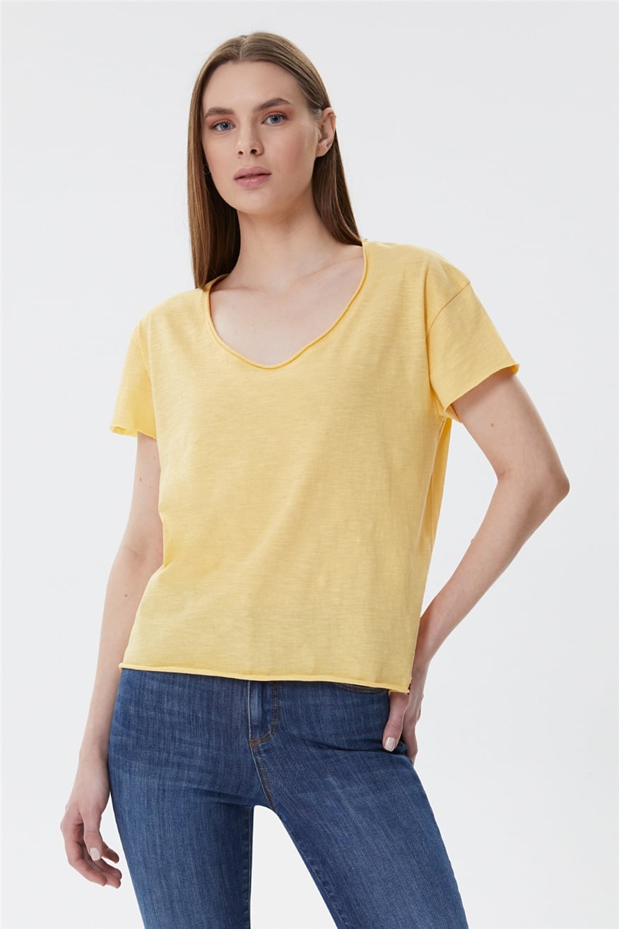 Carmel Kadın Kesikli O Yaka T-Shirt K.Sari