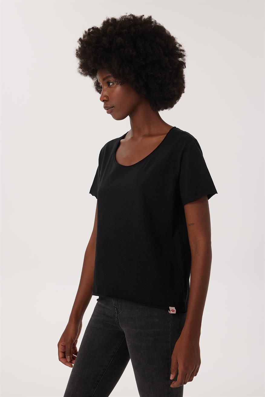 Carmen Kadın %100 Pamuk O Yaka T-Shirt Siyah