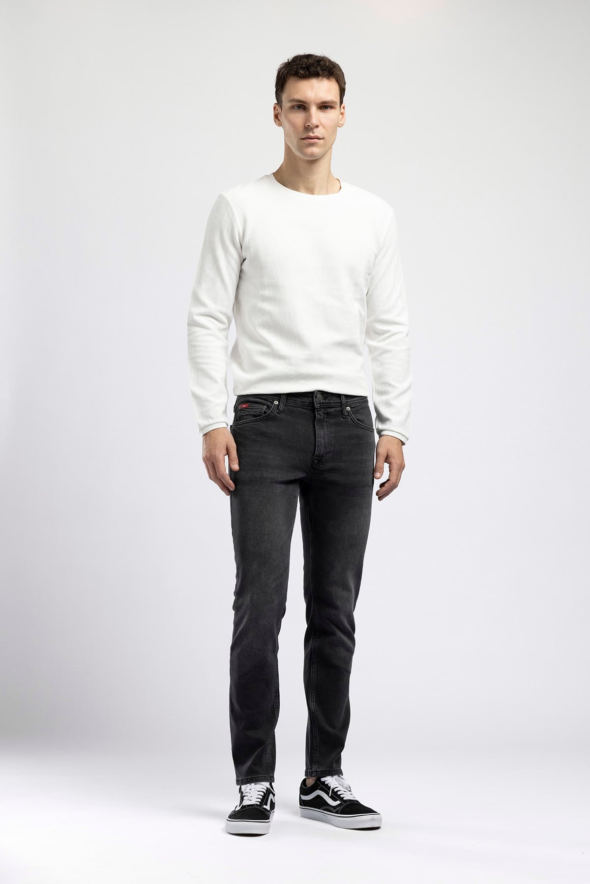 Jagger Erkek Slim Straight Tam Kalıp Jean Siyah