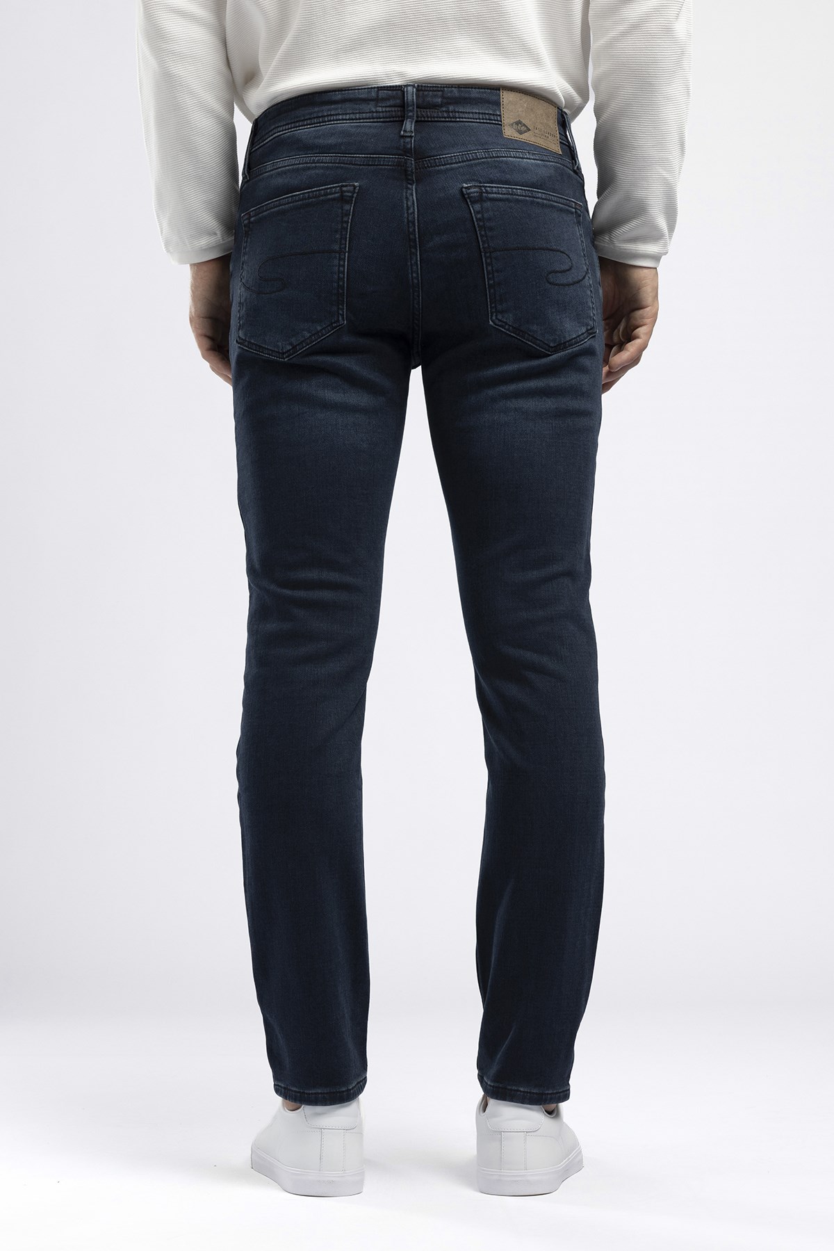 Jagger Erkek Slim Straight Tam Kalıp Jean Koyu Mavi