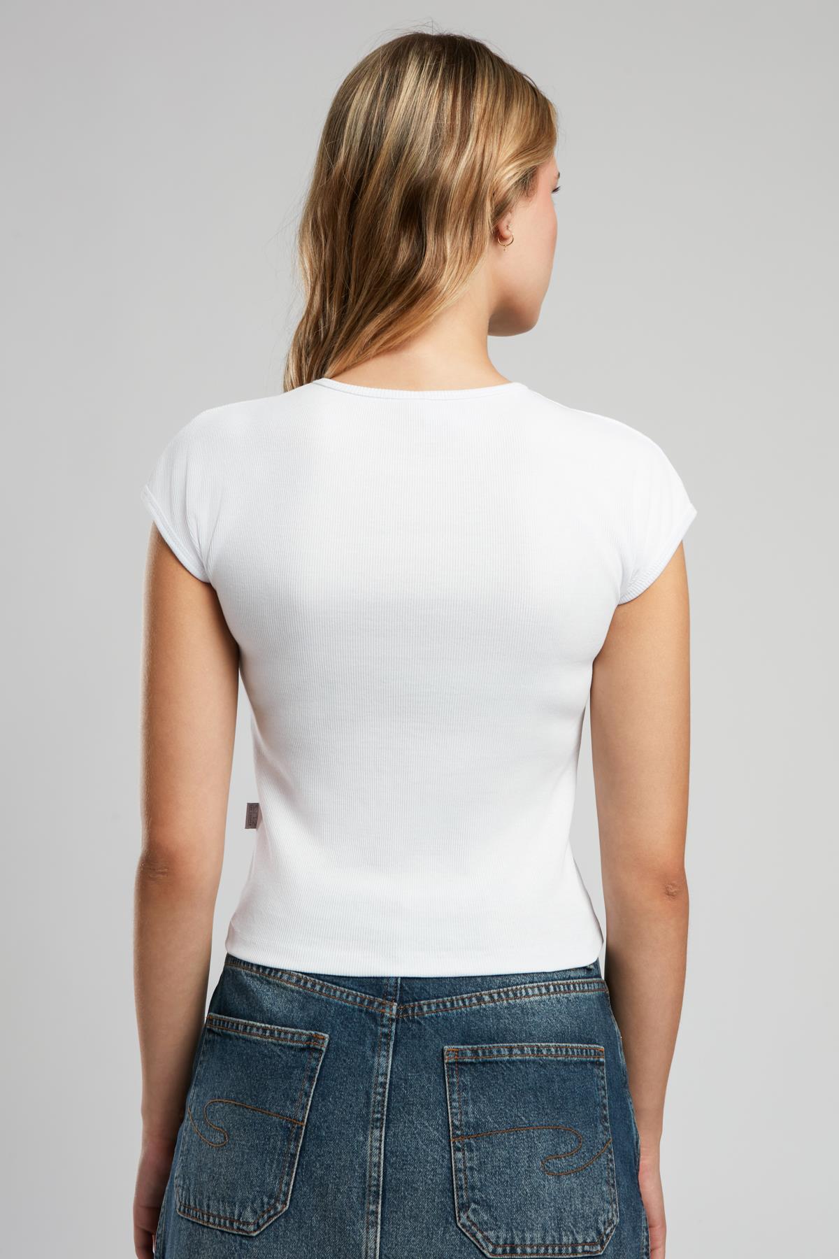 Rosa Kadın O Yaka T-Shirt Beyaz