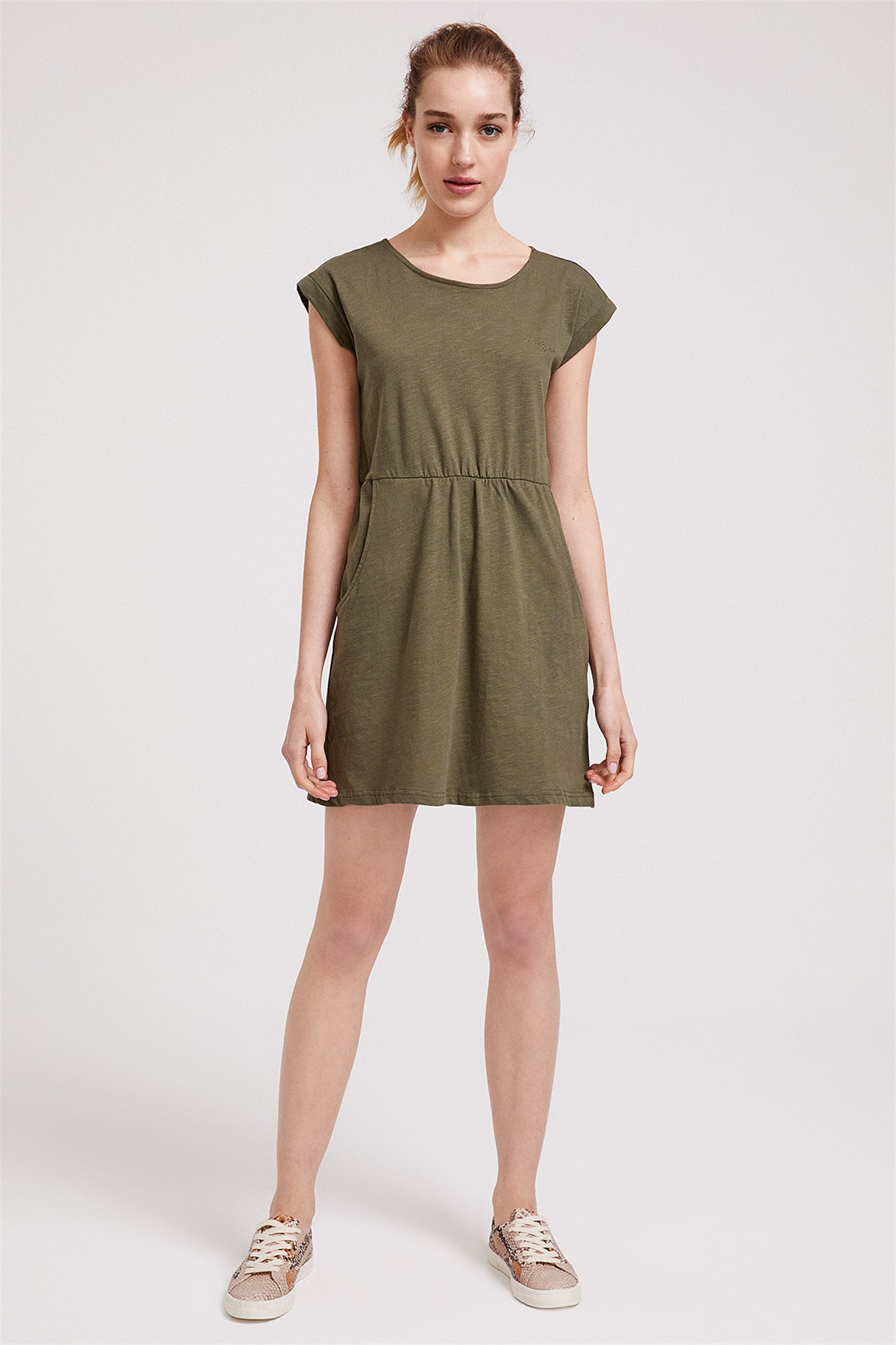 RUBY KADIN O YAKA ELBİSE