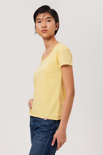 Carmen Kadın %100 Pamuk O Yaka T-Shirt Sarı