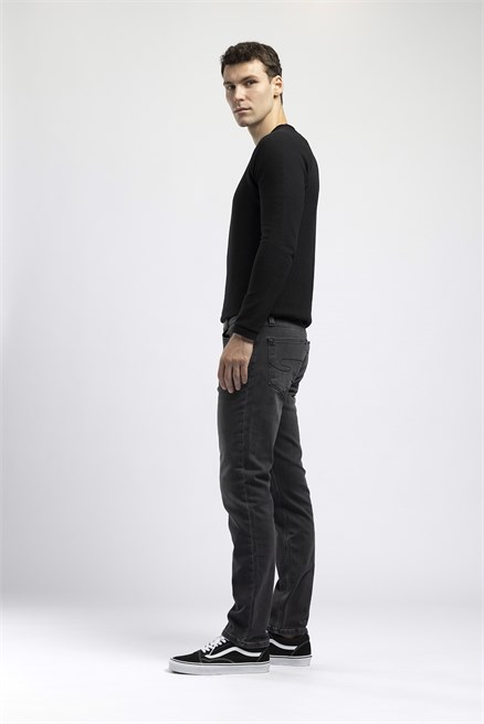 Jagger Erkek Slim Straight Tam Kalıp Jean Gri