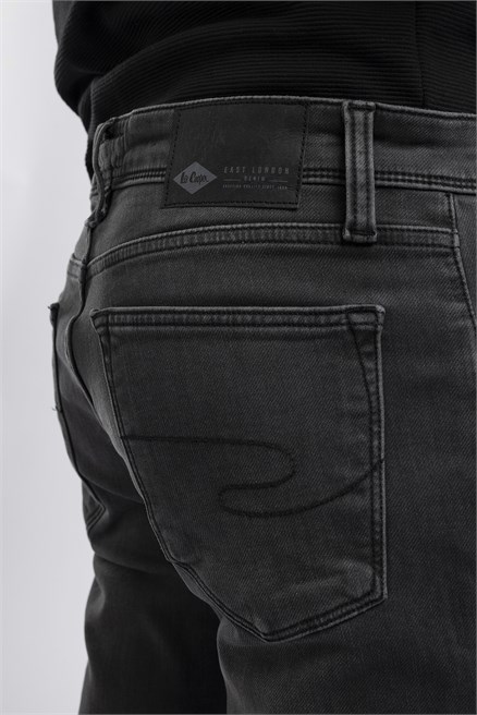 Jagger Erkek Slim Straight Tam Kalıp Jean Gri