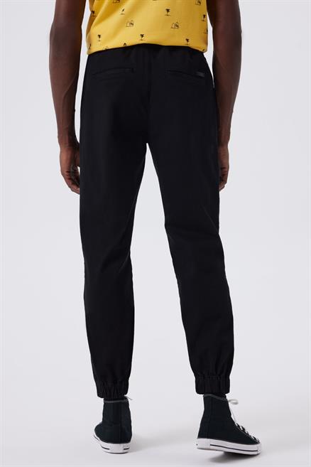 Jogger Normal Bel Rahat Kesim Bilekte Lastikli Paça Siyah Erkek Pantolon