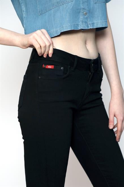 Susie Yüksek Bel Normal Kesim Düz Paça Siyah Kadın Jean Pantolon