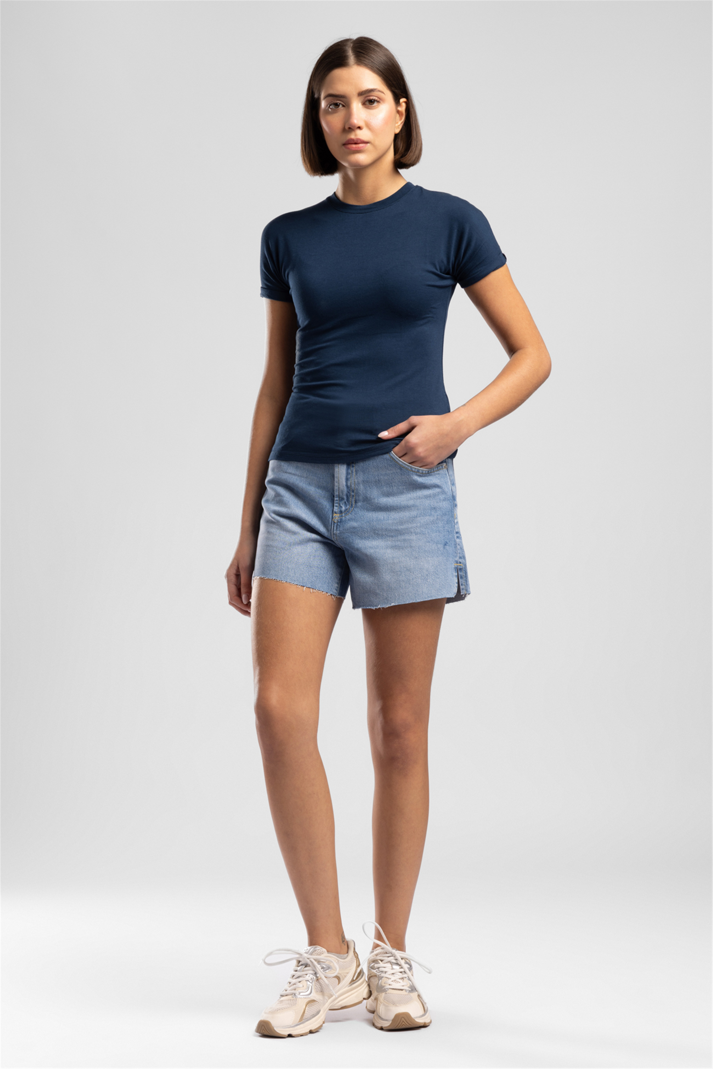 ABEL KADIN O YAKA T-SHIRT
