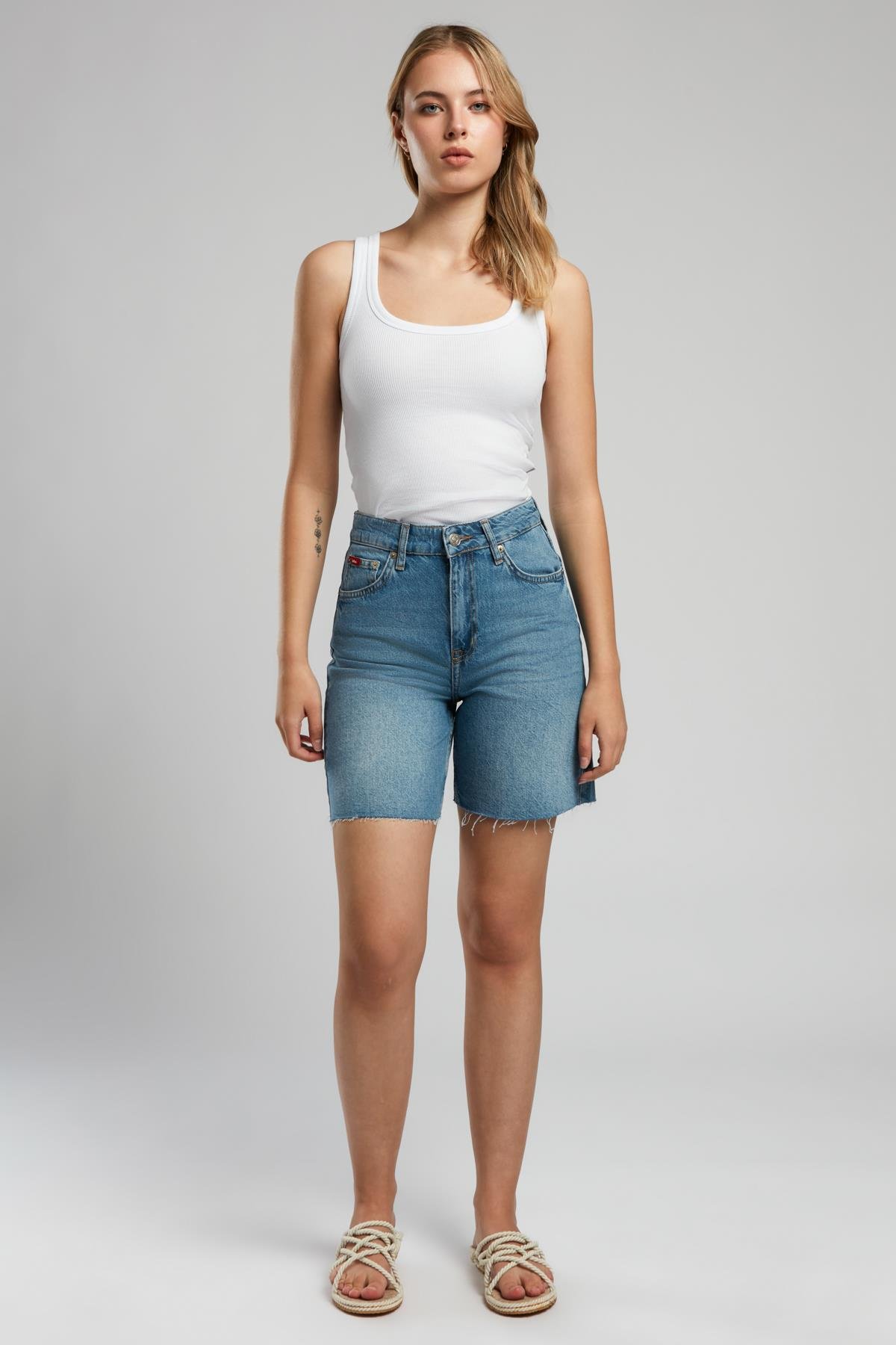 Bund 2 Kadın Jean Şort