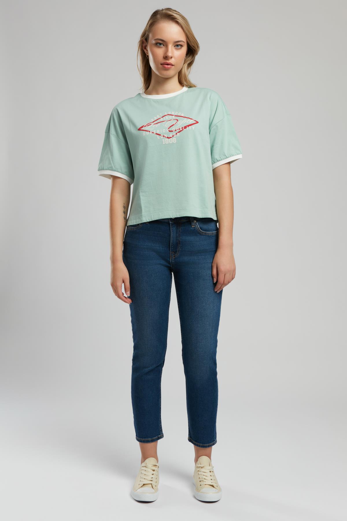 Emilia Kadın O Yaka T-Shirt